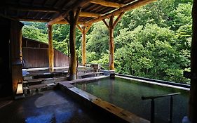 Yuze Hotel