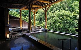 Yuze Hotel